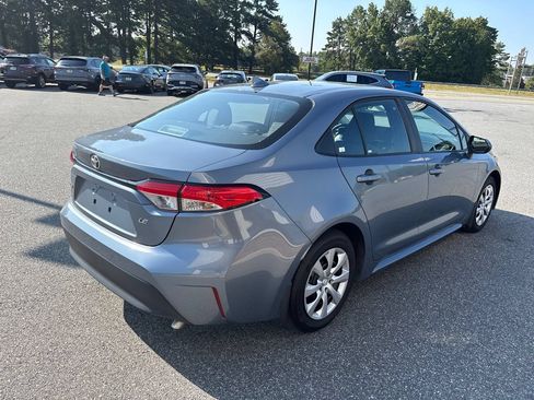 Used 2025 Toyota Corolla LE FWD image 10