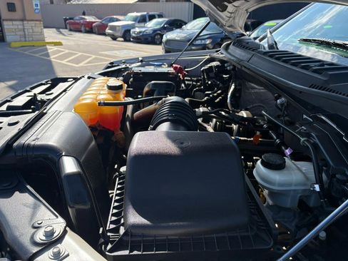 Used 2017 Ford F150 XLT image 34