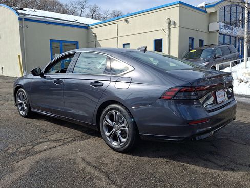 Certified 2025 Honda Accord EX-L image 9