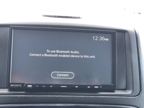 Used 2015 Dodge Grand Caravan American Value Package FWD image 20