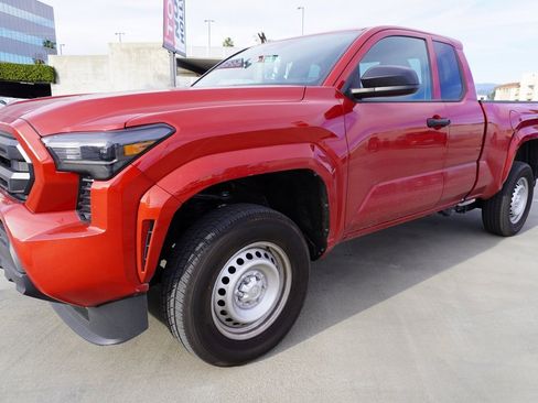 Certified 2025 Toyota Tacoma SR image 3