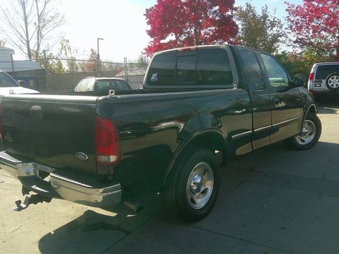 Used 1998 Ford F150 XLT image 4