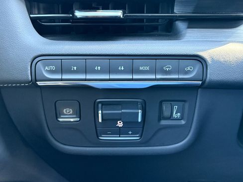 Used 2021 Cadillac Escalade ESV Sport w/ Driver Assist Tech Package image 22