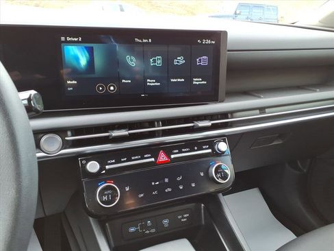 Certified 2025 Hyundai Santa Cruz SEL image 33