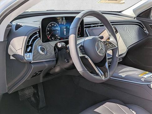 Used 2026 Mercedes-Benz E 350 Sedan image 3
