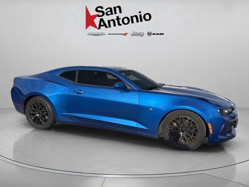 Used 2017 Chevrolet Camaro LT RWD image 13