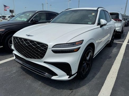 Certified 2026 Genesis GV70 2.5T Sport Prestige AWD/4WD image 3
