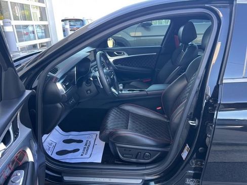 Used 2023 Genesis G70 3.3T w/ Sport Prestige Package image 33