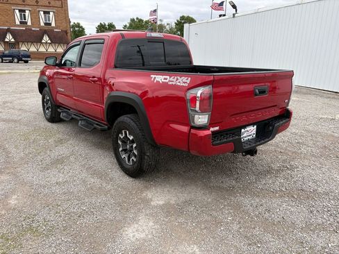 Used 2023 Toyota Tacoma TRD Off-Road w/ Technology Package AWD/4WD image 5