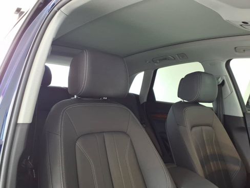 Used 2023 Audi Q5 2.0T Premium w/ Convenience Package AWD/4WD image 23