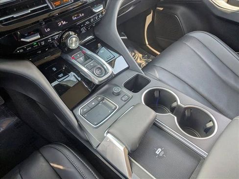 Used 2023 Acura MDX SH-AWD w/ Technology Package image 15