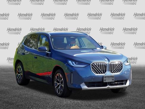Certified 2025 BMW X3 xDrive30i w/ Premium Package AWD/4WD image 2