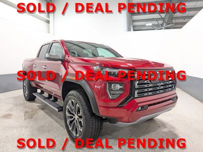 Used 2025 GMC Canyon Denali