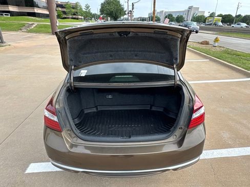 Used 2017 Honda Accord Hybrid Sedan image 14