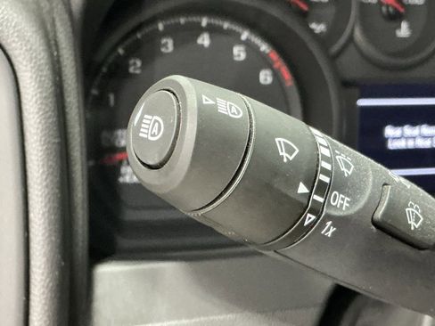 Used 2025 Chevrolet Silverado 1500 Custom Trail Boss w/ Dark Appearance Package image 19