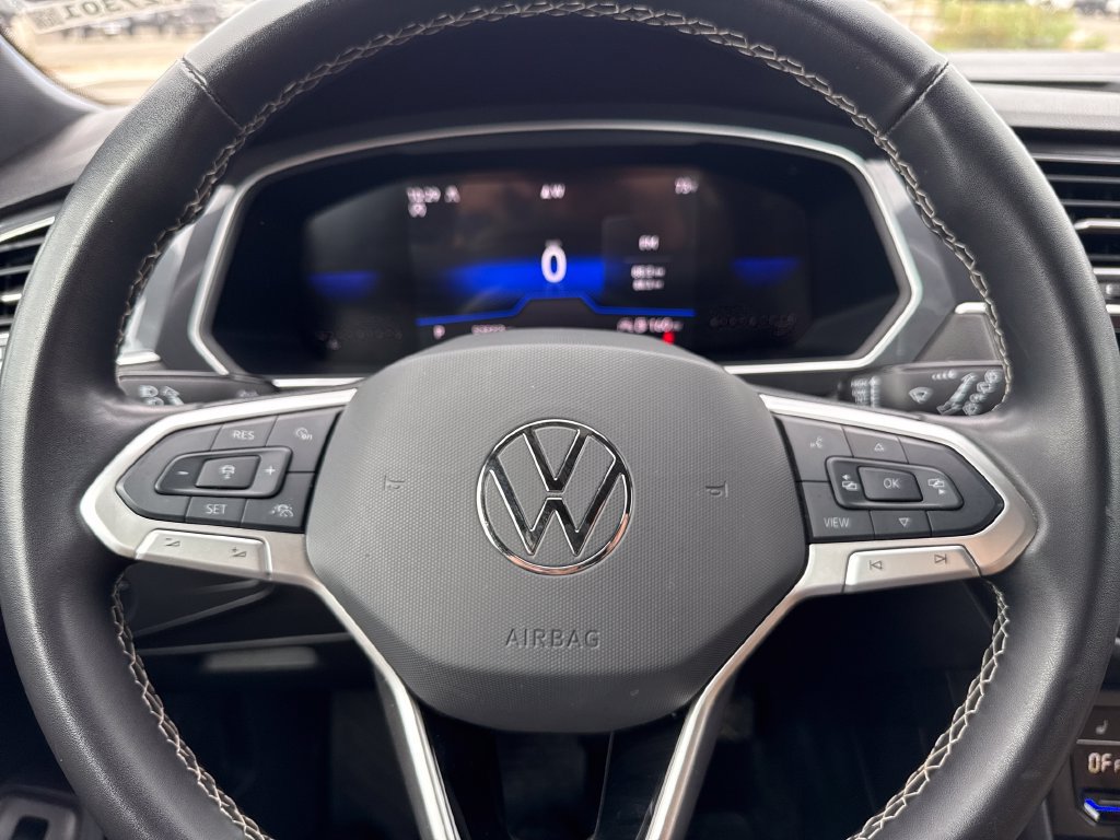Used 2024 Volkswagen Tiguan SE AWD/4WD image 14