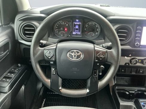 Used 2020 Toyota Tacoma SR w/ SR Convenience Package RWD image 13