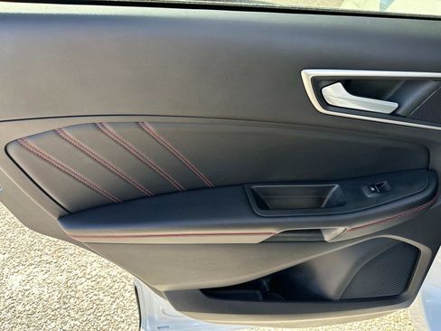 Certified 2022 Ford Edge ST-Line image 27