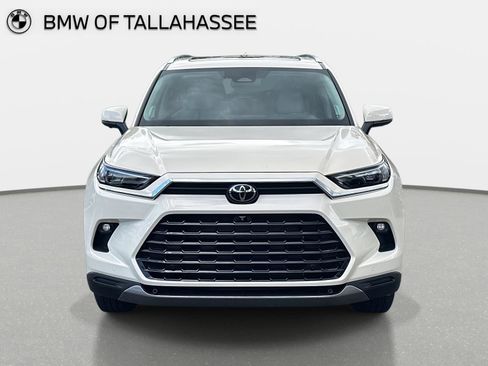 Used 2024 Toyota Grand Highlander Limited image 2