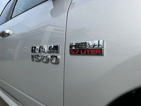 Used 2016 RAM 1500 Classic SLT image 9