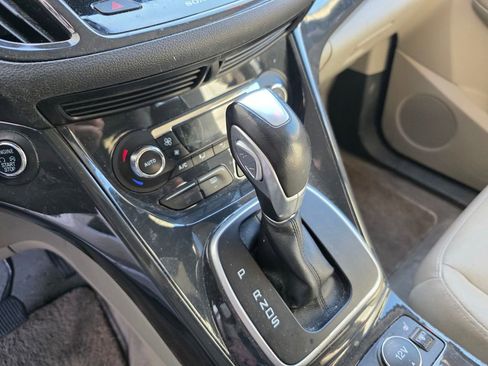 Used 2014 Ford Escape Titanium w/ Equipment Group 401A image 9