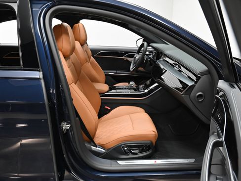 Used 2022 Audi S8 image 34