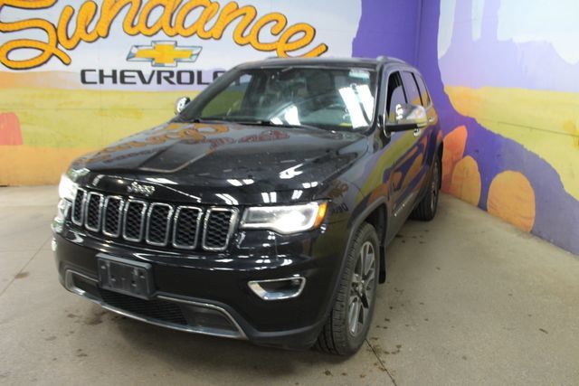 Used 2018 Jeep Grand Cherokee Limited w/ Luxury Group II AWD/4WD image 4