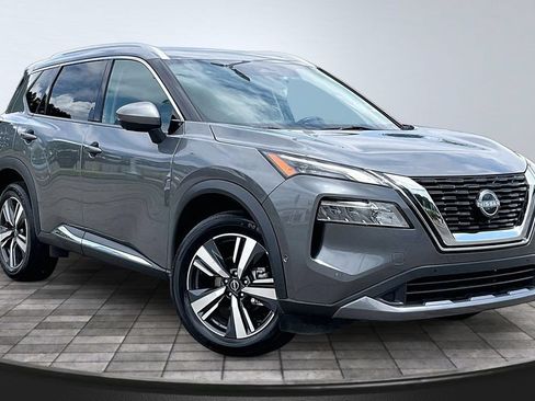Used 2023 Nissan Rogue SL w/ SL Premium Package FWD image 12