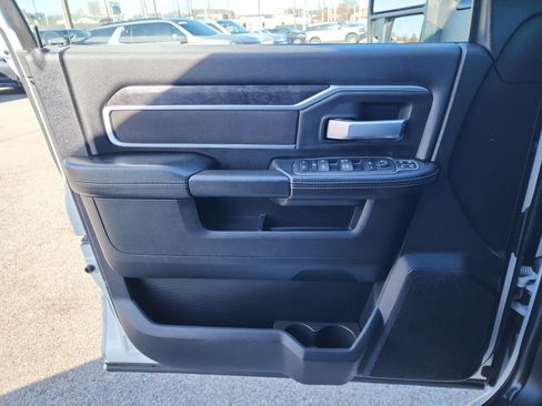 Used 2024 RAM 2500 Big Horn image 17