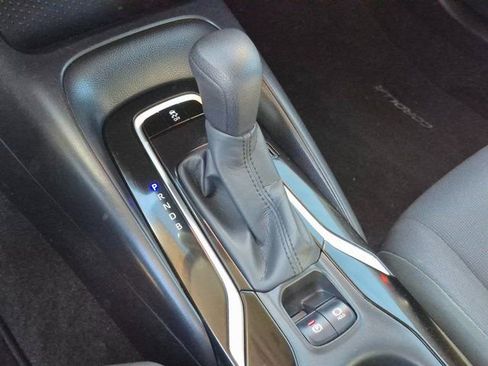 Used 2022 Toyota Corolla LE w/ Carpet Mat Package (TMS) image 11