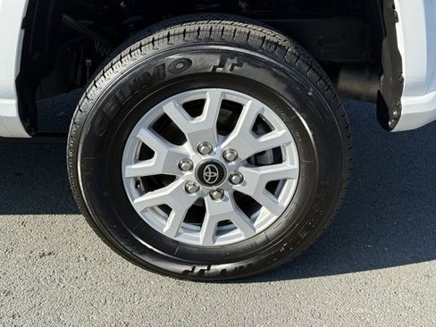 Used 2024 Toyota Tacoma SR5 image 5