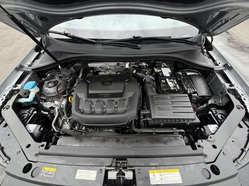 Used 2024 Volkswagen Tiguan SE AWD/4WD image 26
