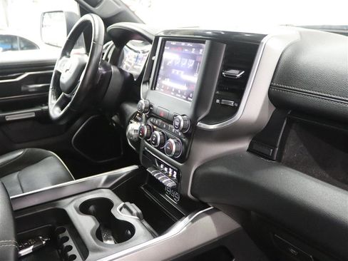 Used 2020 RAM 1500 Laramie w/ Sport Appearance Package AWD/4WD image 31