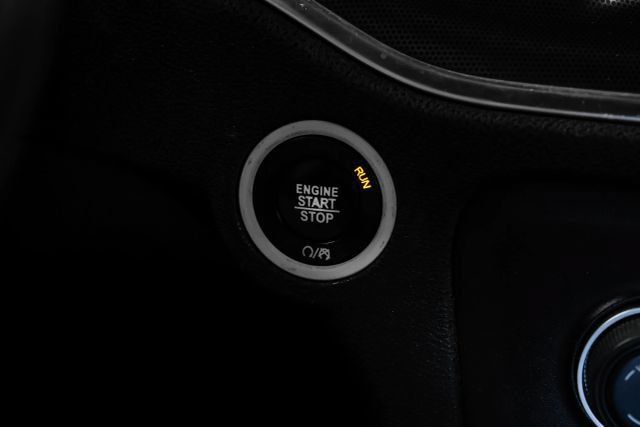 Used 2017 Dodge Charger R/T RWD image 25