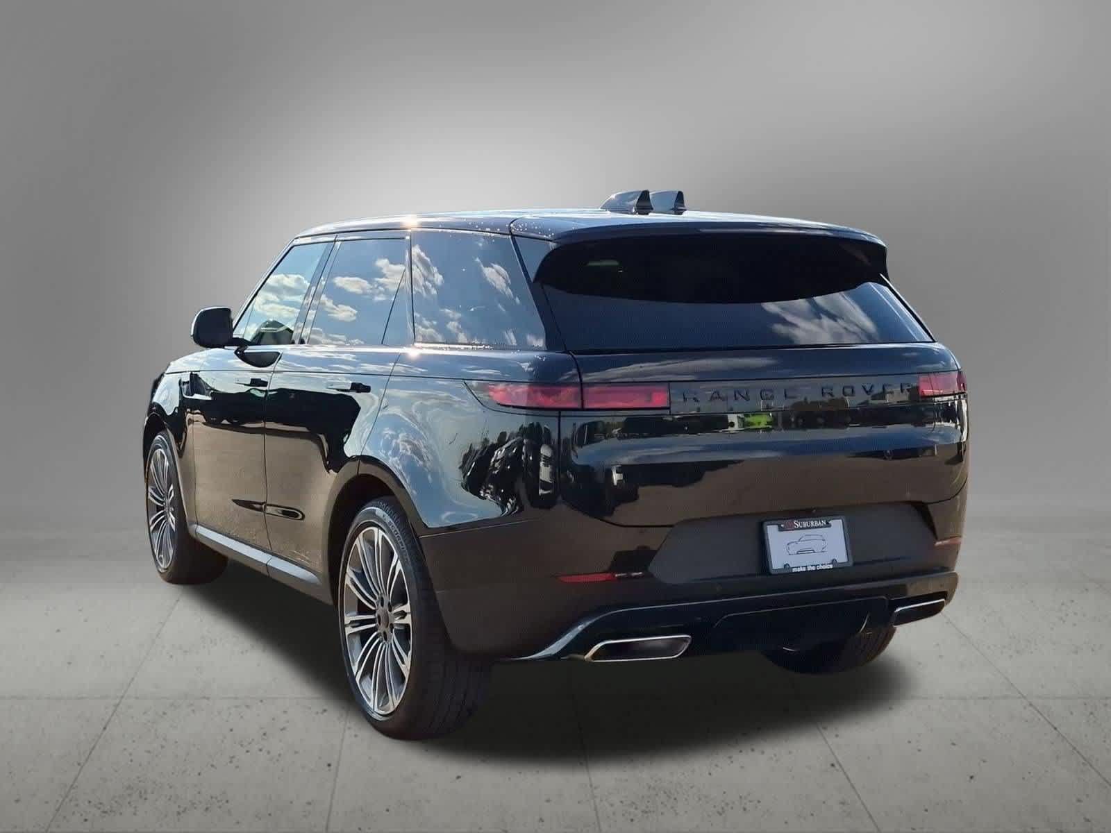 New 2027 Land Rover Range Rover Sport SE AWD/4WD image 4