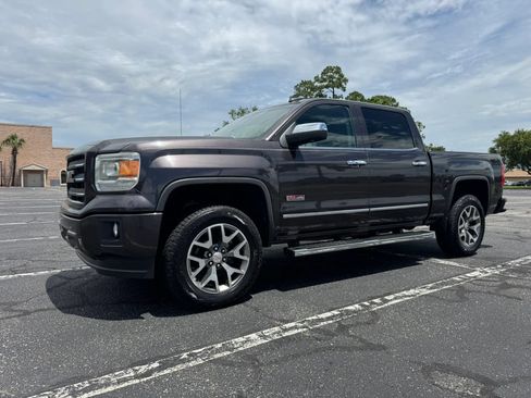 Used 2015 GMC Sierra 1500 SLT w/ All-Terrain Package AWD/4WD image 2