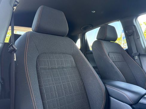 Used 2024 Honda HR-V Sport image 17