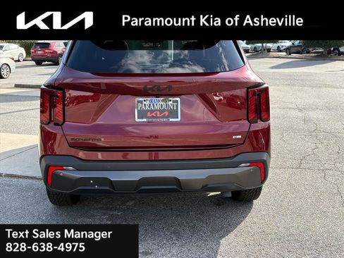 Certified 2025 Kia Sorento SX Prestige w/ Olive Brown Leather Package image 5