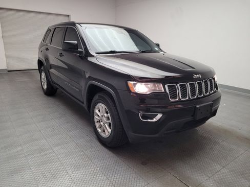 Used 2018 Jeep Grand Cherokee Laredo RWD image 13