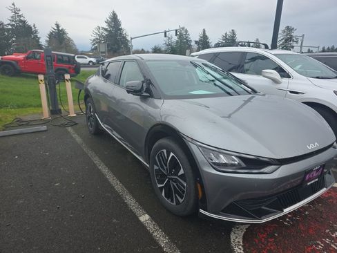 Used 2024 Kia EV6 Wind w/ Wind Technology Package image 3