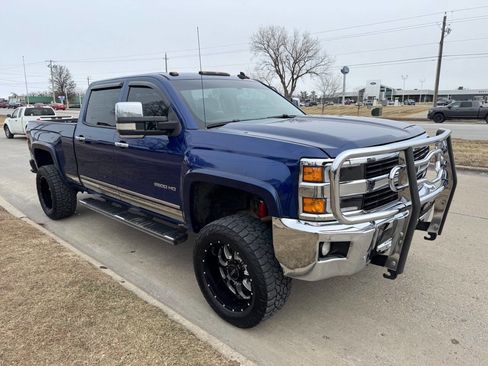 Used 2015 Chevrolet Silverado 2500 LTZ w/ LTZ Plus Package image 7