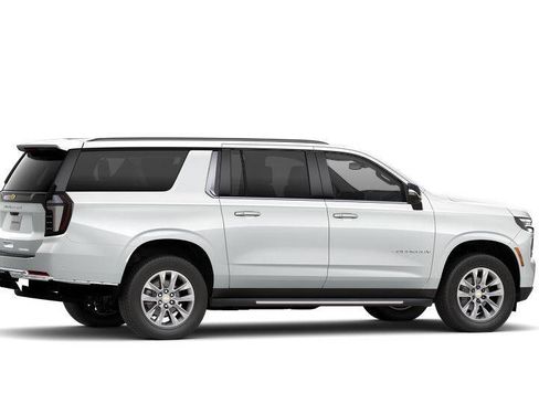 New 2025 Chevrolet Suburban Premier image 29
