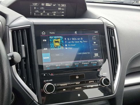 Used 2022 Subaru Impreza 2.0i Limited image 18