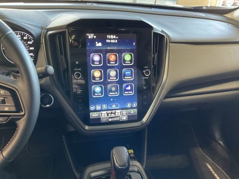 Used 2024 Subaru Crosstrek 2.5i Limited w/ Crosstrek Mirror Package image 16