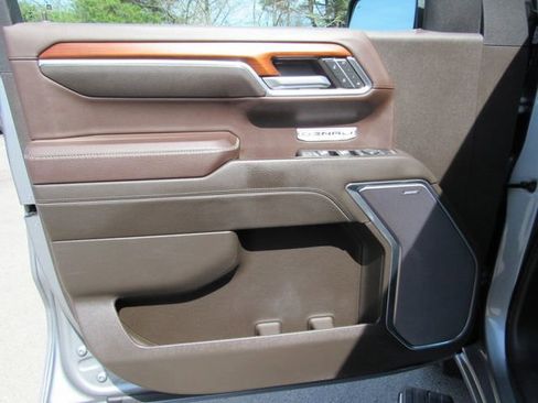 Used 2023 GMC Sierra 1500 Denali AWD/4WD image 12
