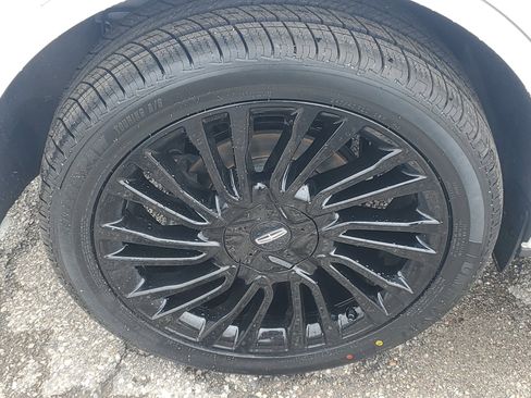 Used 2022 Lincoln Corsair Reserve w/ Equipment Group 201A image 7