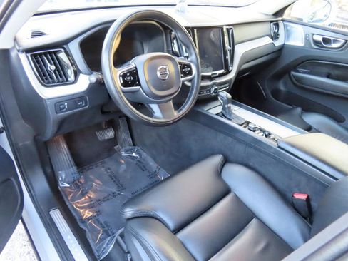Used 2018 Volvo XC60 T6 Inscription w/ Convenience Package AWD/4WD image 5