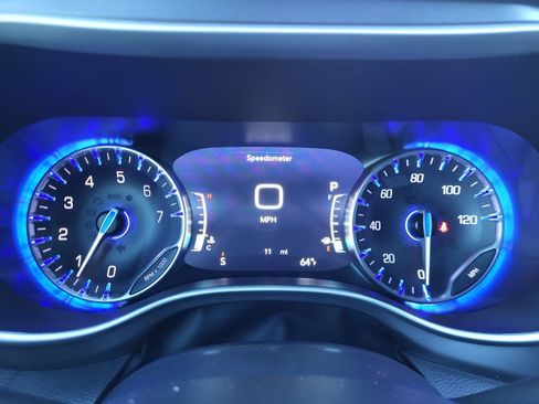 New 2026 Chrysler Pacifica Select image 15