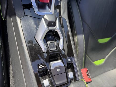 Used 2020 Lamborghini Huracan EVO image 37