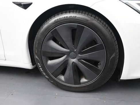 Used 2023 Tesla Model S Standard Range AWD/4WD image 37